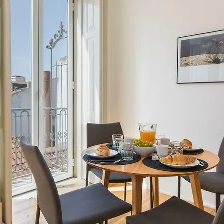 Lovelystay - Sunny Santa Catarina Ii Apartament Lizbona